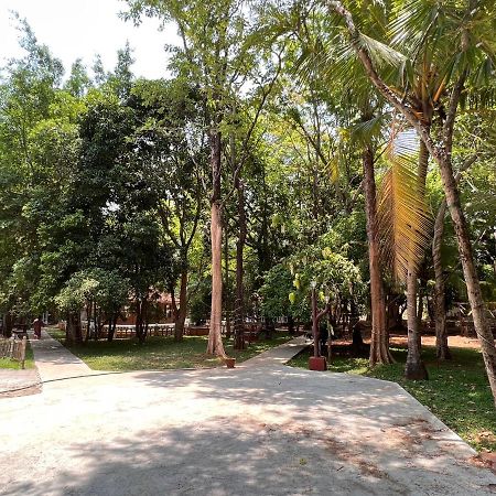 Surya Eco And Wedding Resort Thrissur エクステリア 写真