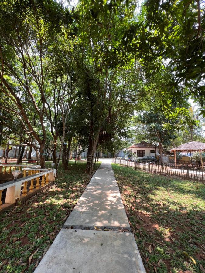 Surya Eco And Wedding Resort Thrissur エクステリア 写真